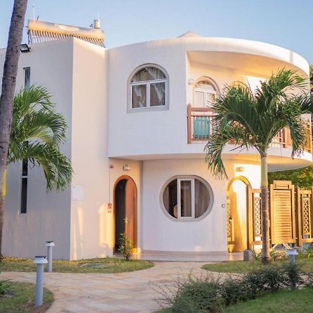 Gold Beach Resort Flic en Flac Bagian luar foto