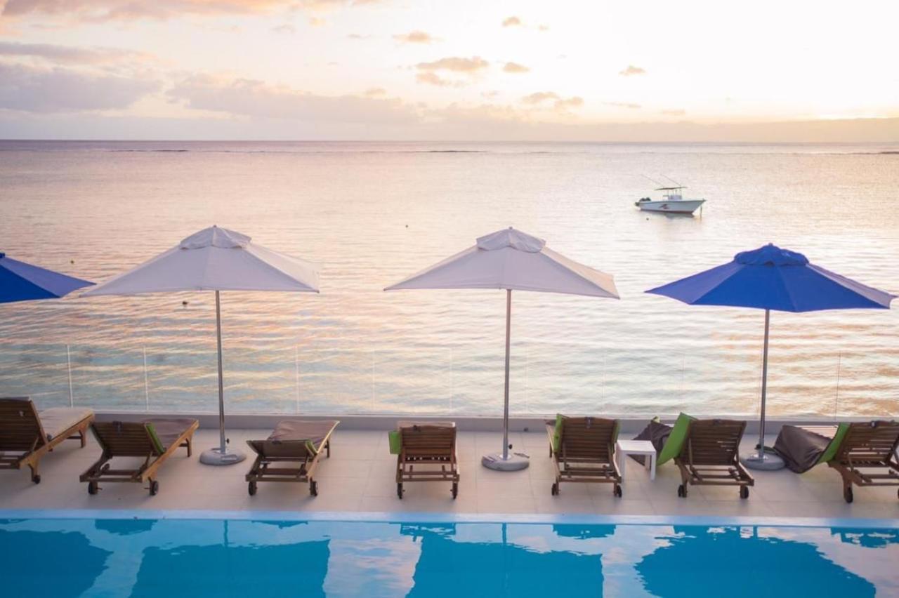 Gold Beach Resort Flic en Flac Bagian luar foto