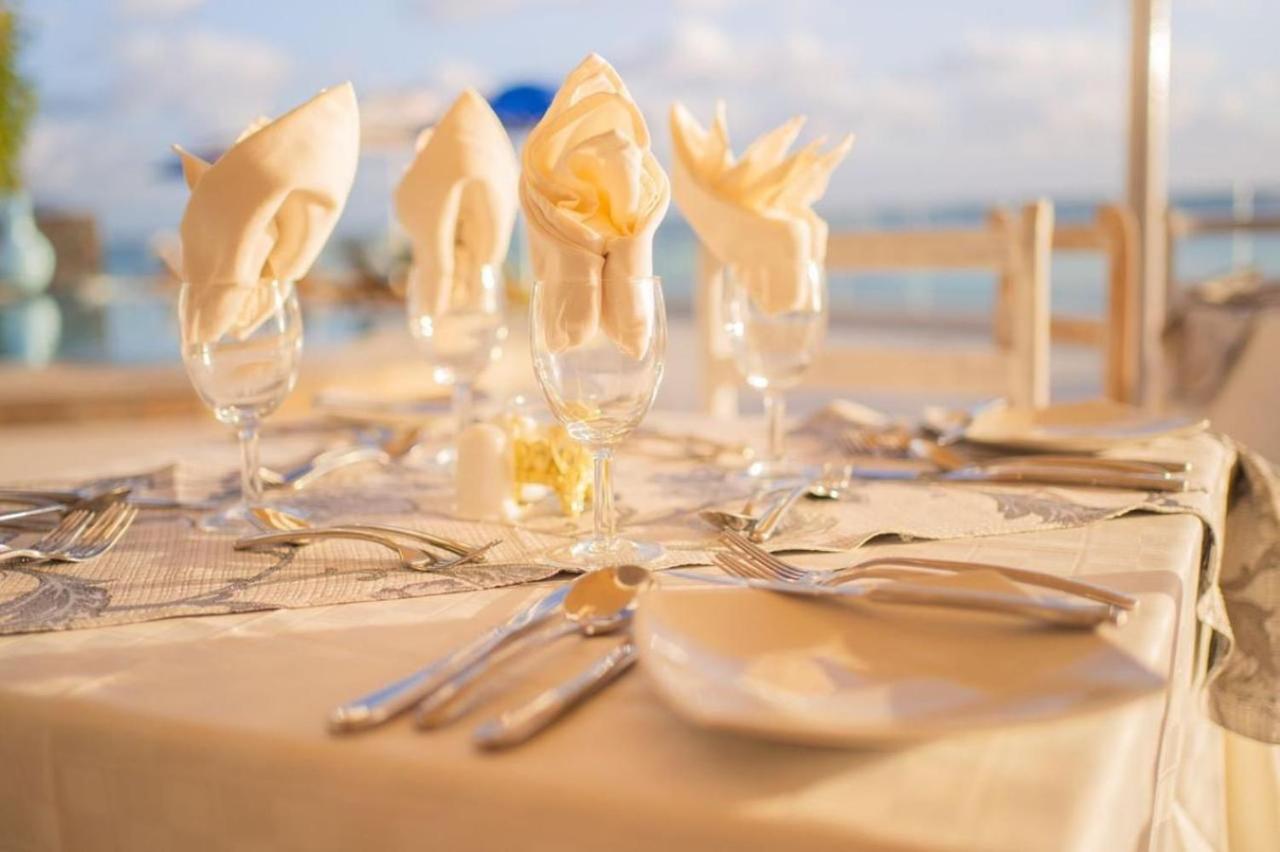 Gold Beach Resort Flic en Flac Bagian luar foto
