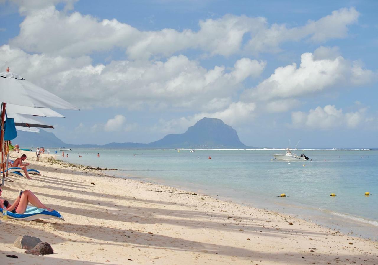 Gold Beach Resort Flic en Flac Bagian luar foto